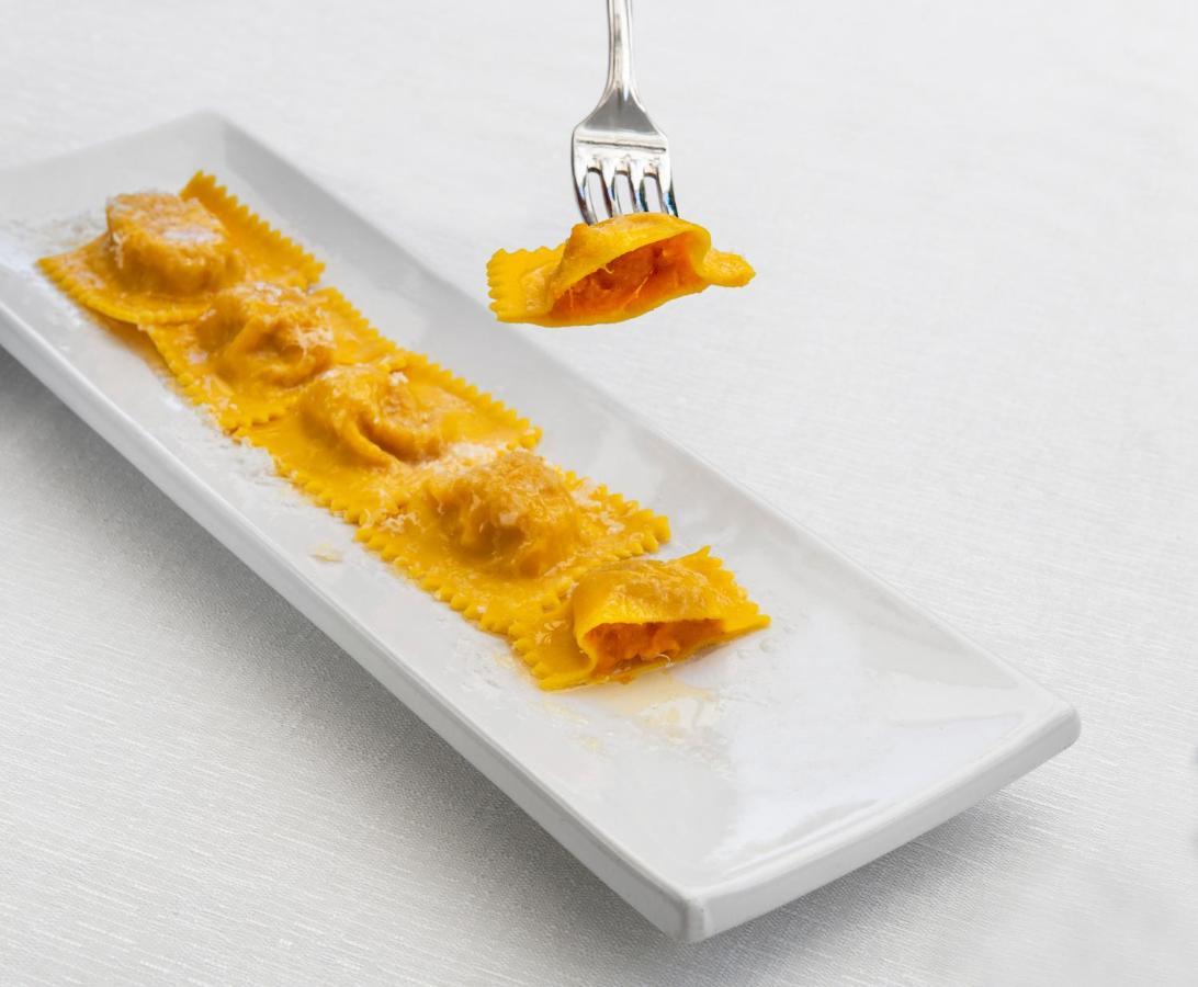 Hotel Locanda Stendhal 콜로르노 외부 사진